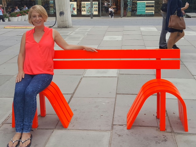 meorangebench